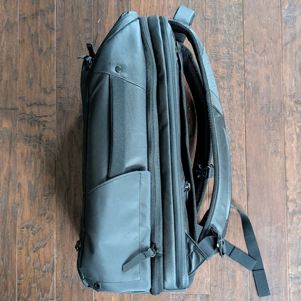Nomatic Travel Pack 20L Expands to 30L Backpack - Picture 7 of 16